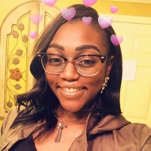 Meet your Posher, Imani